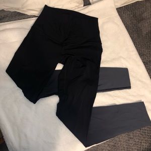 Lululemon black to gray ombre leggings